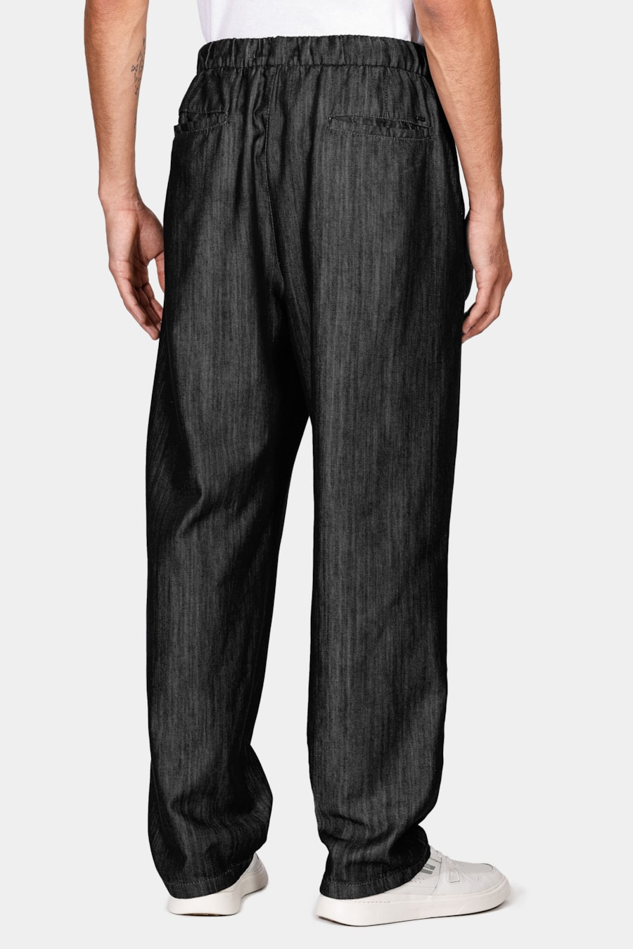 Calça Chino Ampla em Blend de Liocel Preto — foto 5 de 5