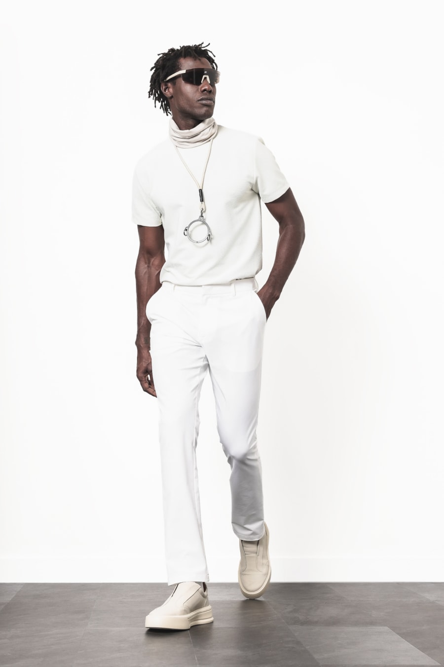 Calça Chino Basic Algodao — foto 2 de 7