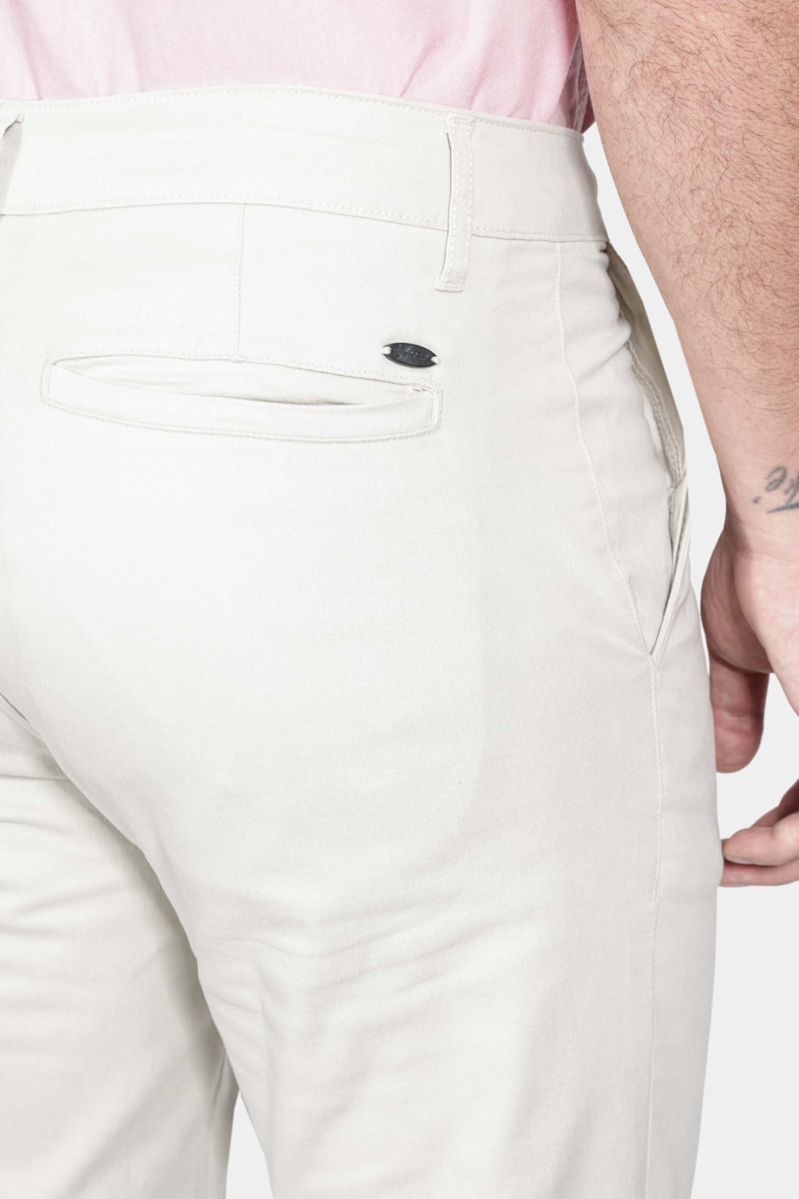 Calça Chino Básica Areia — foto 4 de 5