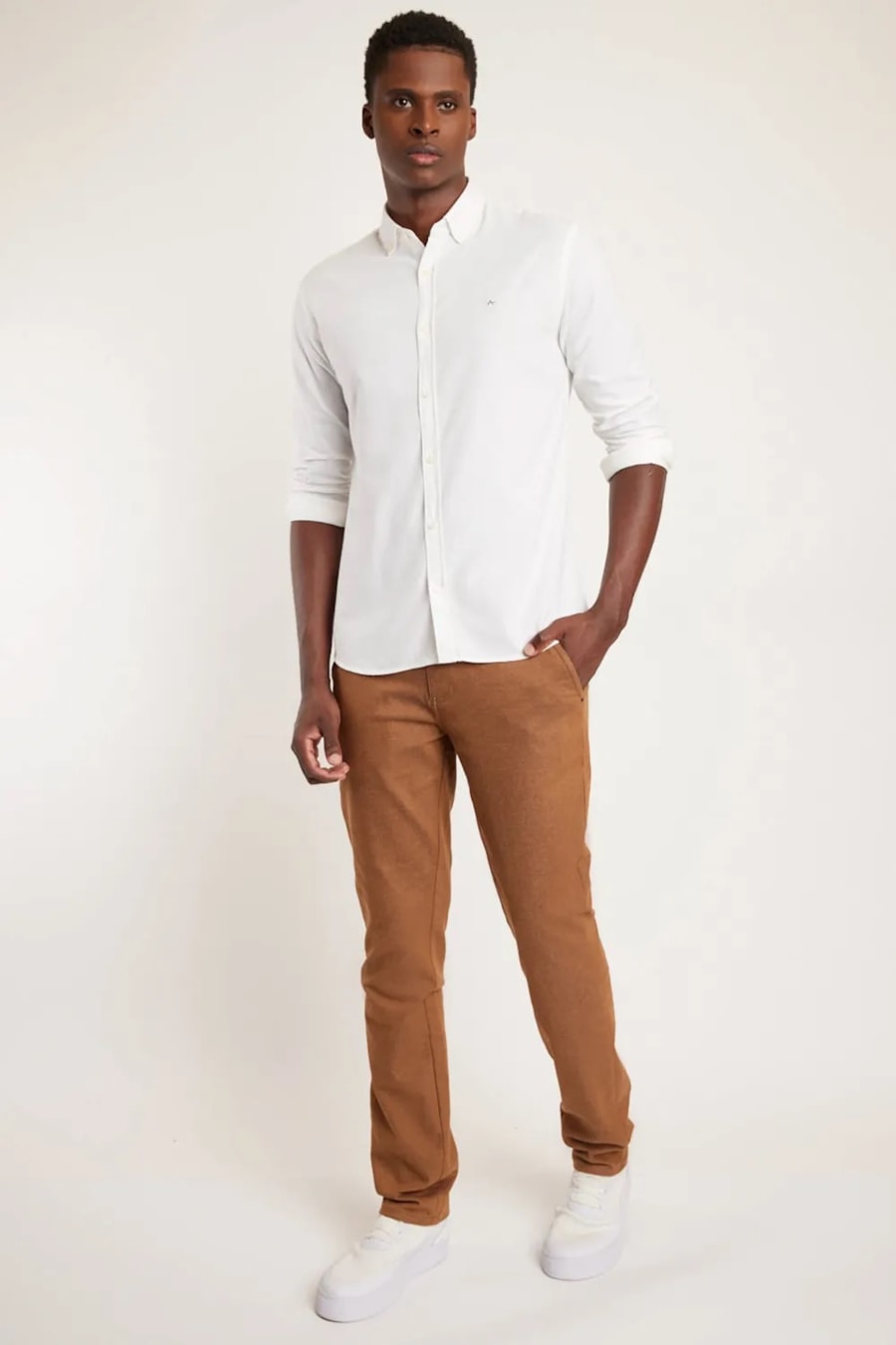 Calça Chino Bolso Faca Moline Caramelo — foto 2 de 5