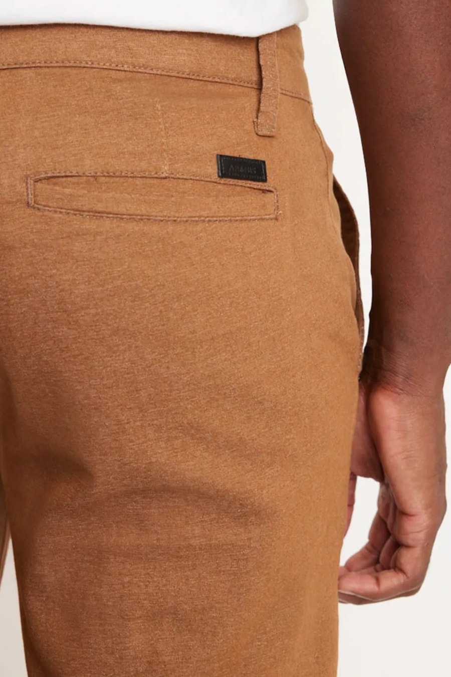 Calça Chino Bolso Faca Moline Caramelo — foto 4 de 5