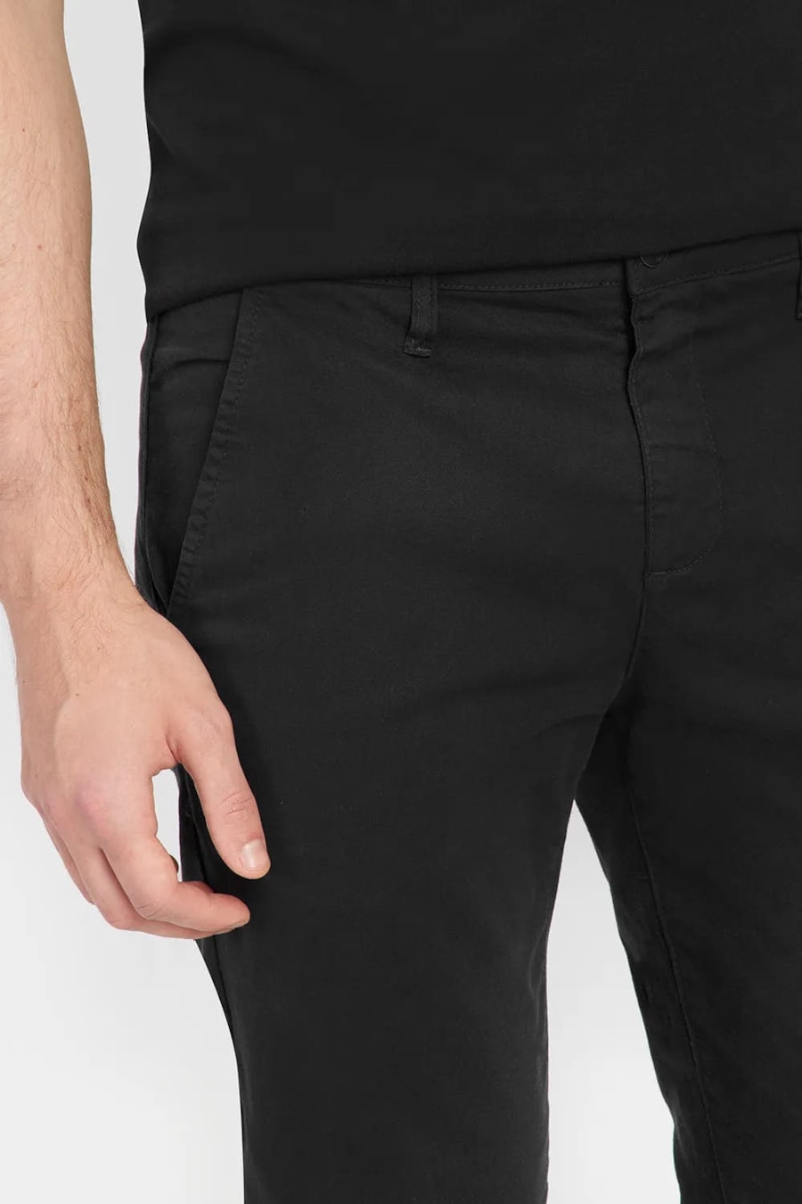 Calça Chino Bolso Reto Color Sólida Preto — foto 3 de 5