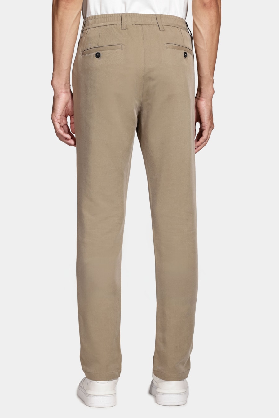 Calça Chino Clássica Slim Travel Cáqui — foto 5 de 6