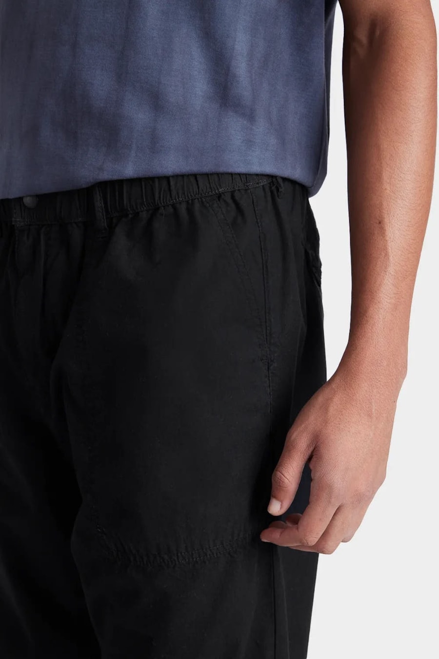Calça Chino Color Ampla Paper Preto — foto 3 de 5