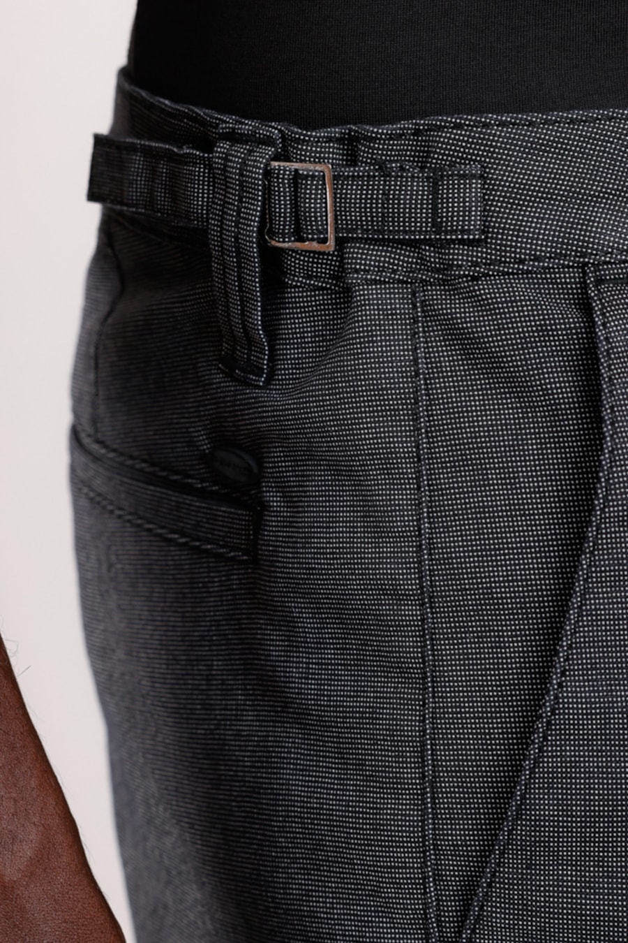 Calça Chino Color Sk Maquinetada Fivela Preto — foto 2 de 4
