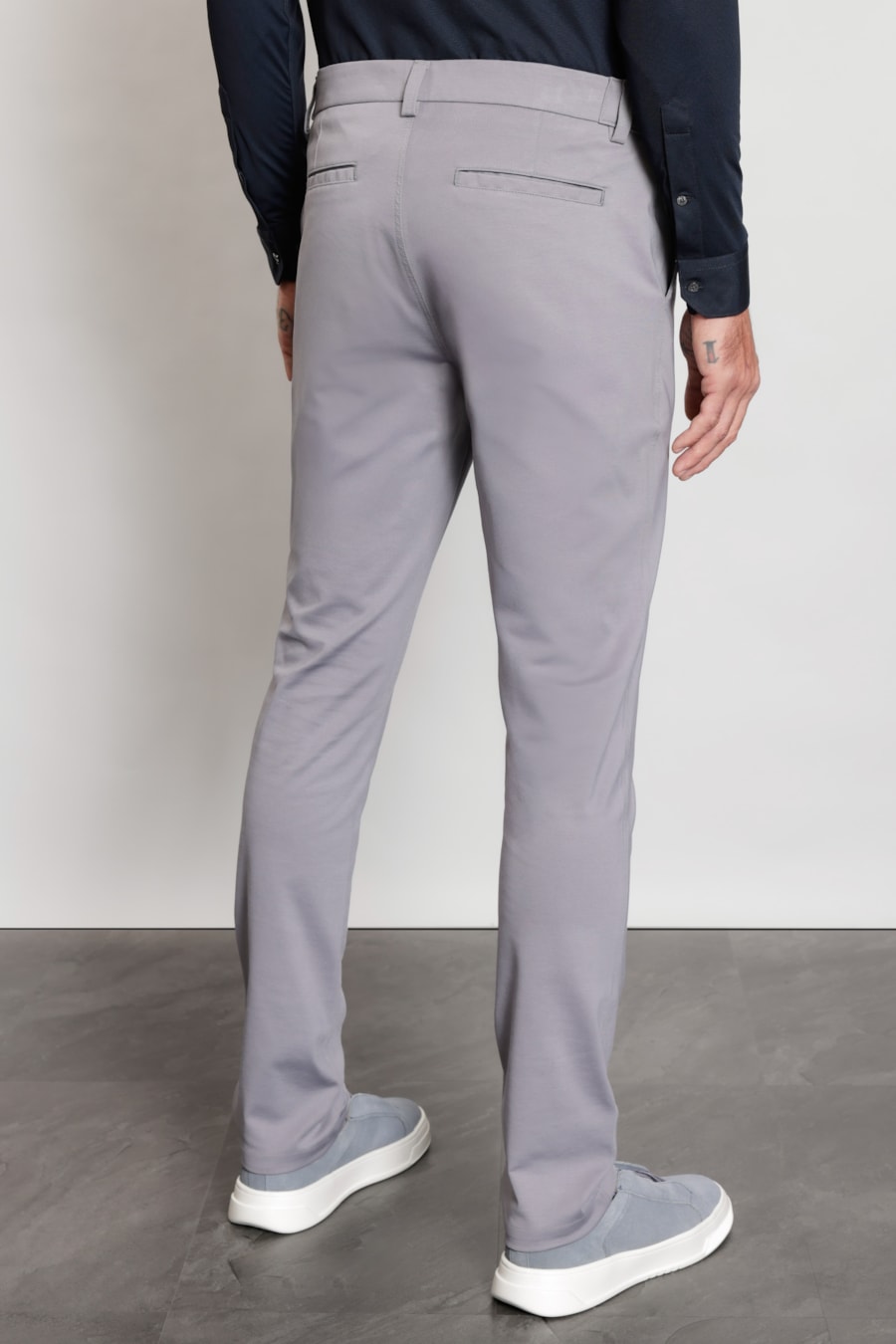 Calça Chino de Malha Moovex Azul Neblina — foto 5 de 6