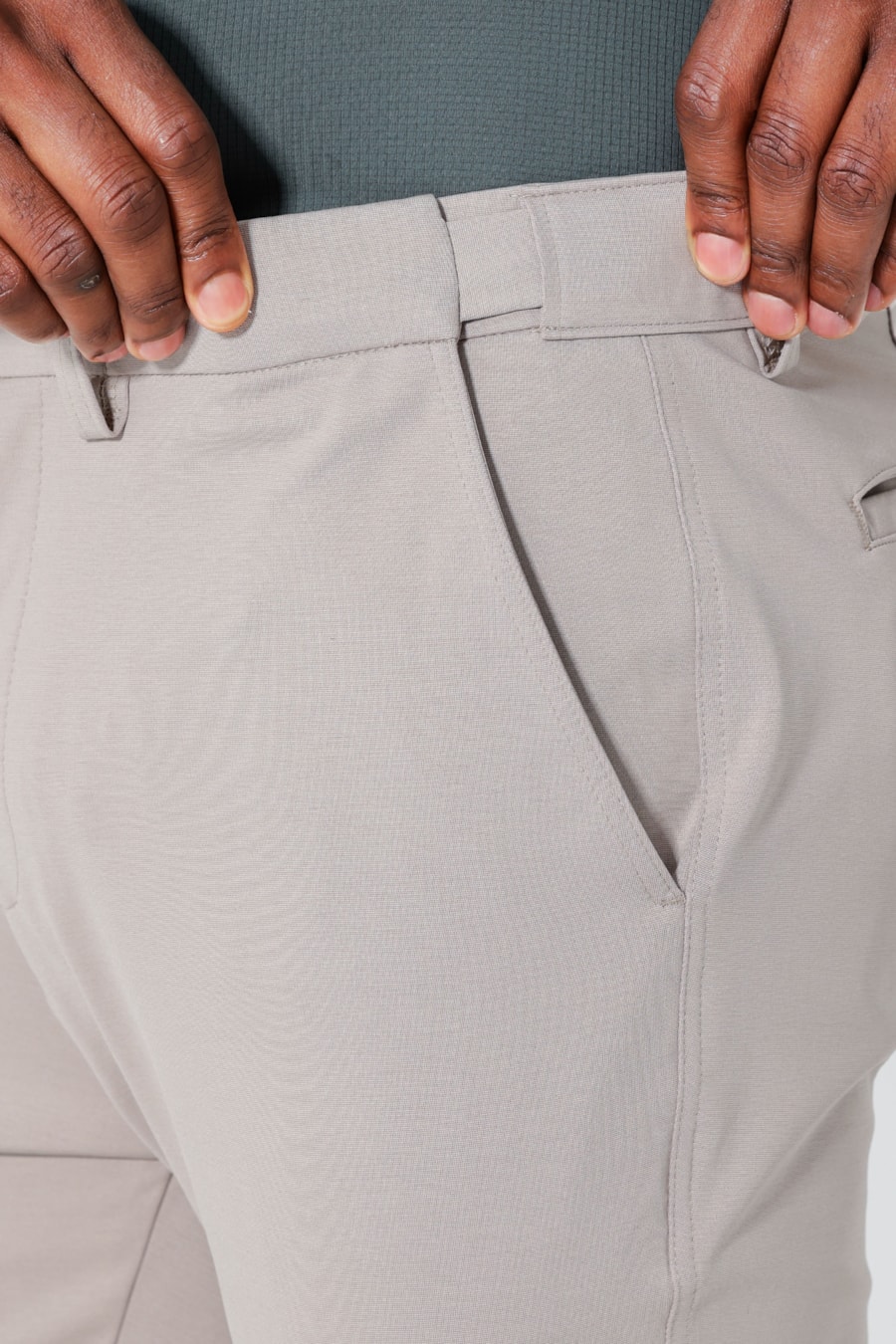 Calça Chino de Malha Moovex Cáqui — foto 4 de 7