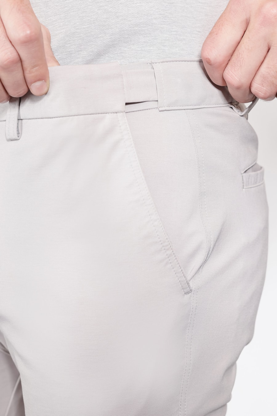 Calça Chino de Malha Moovex Cinza Claro — foto 3 de 6