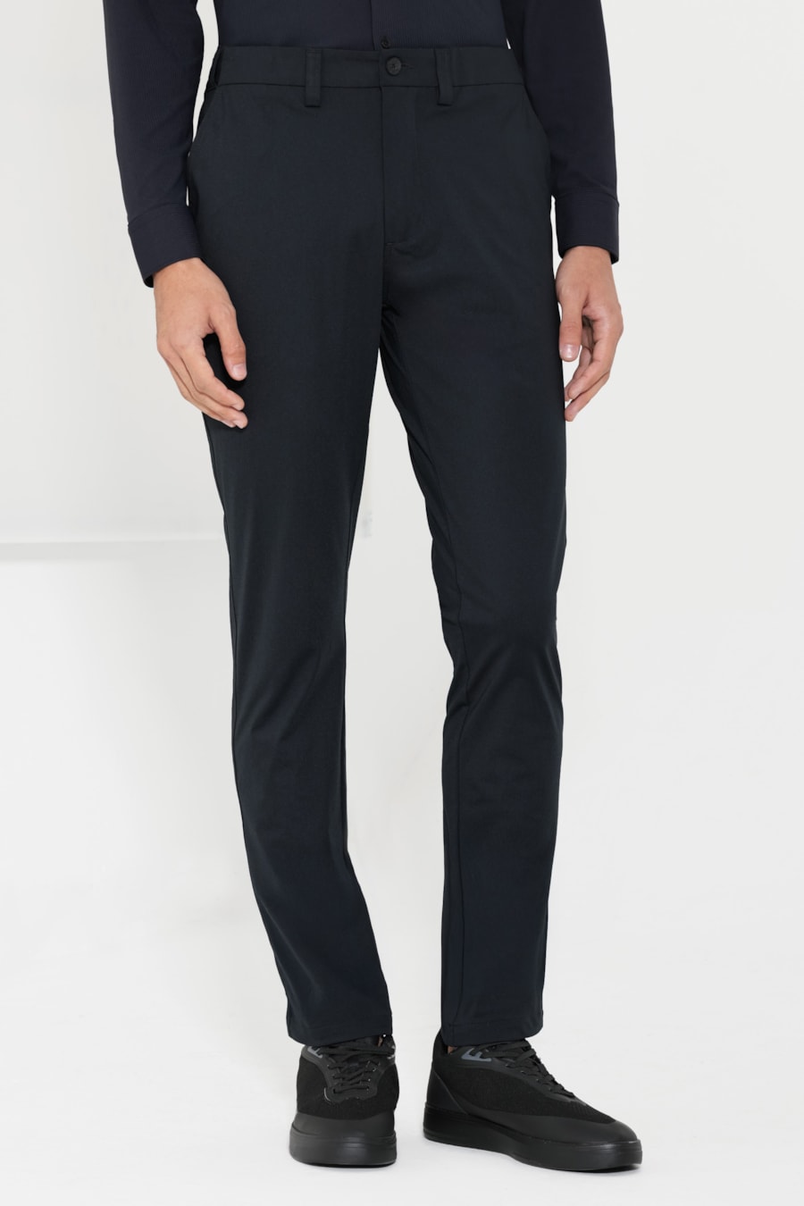 Calça Chino de Malha Moovex Preto — foto 1 de 6