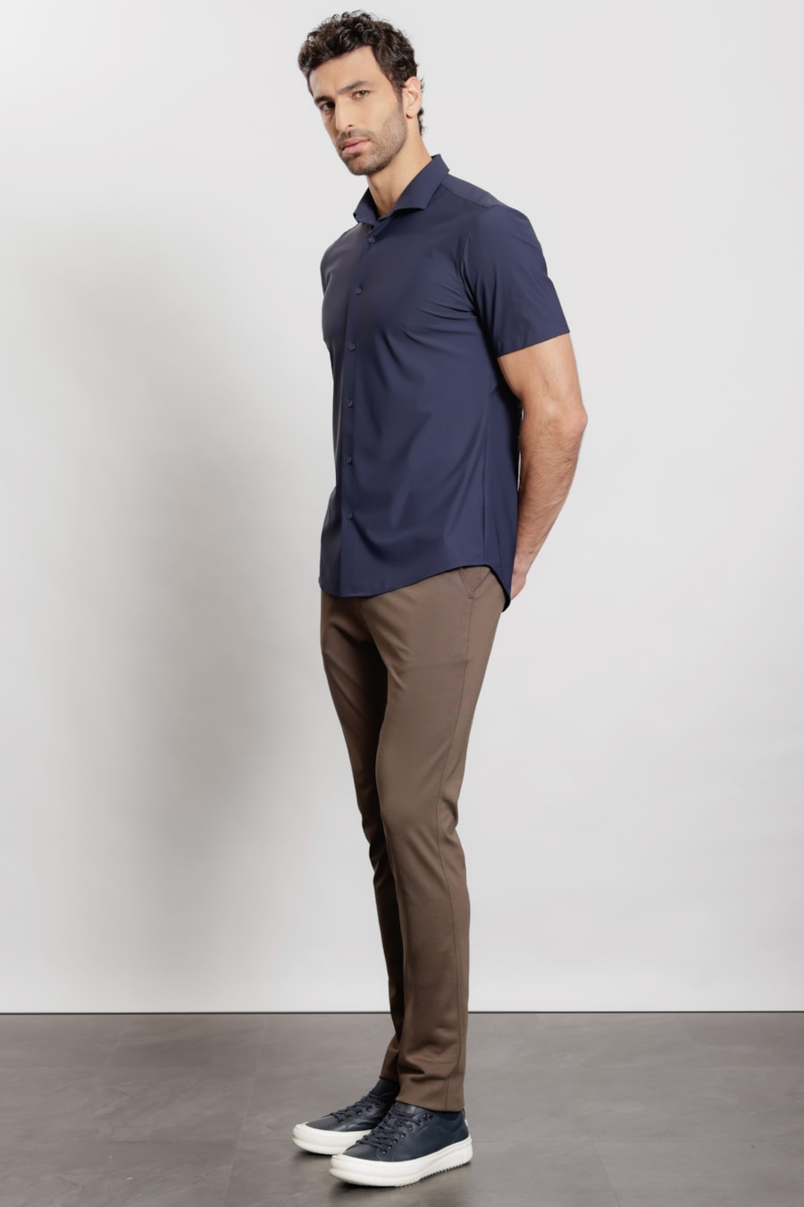 Calça Chino de Malha Moovex Verde Militar — foto 2 de 6
