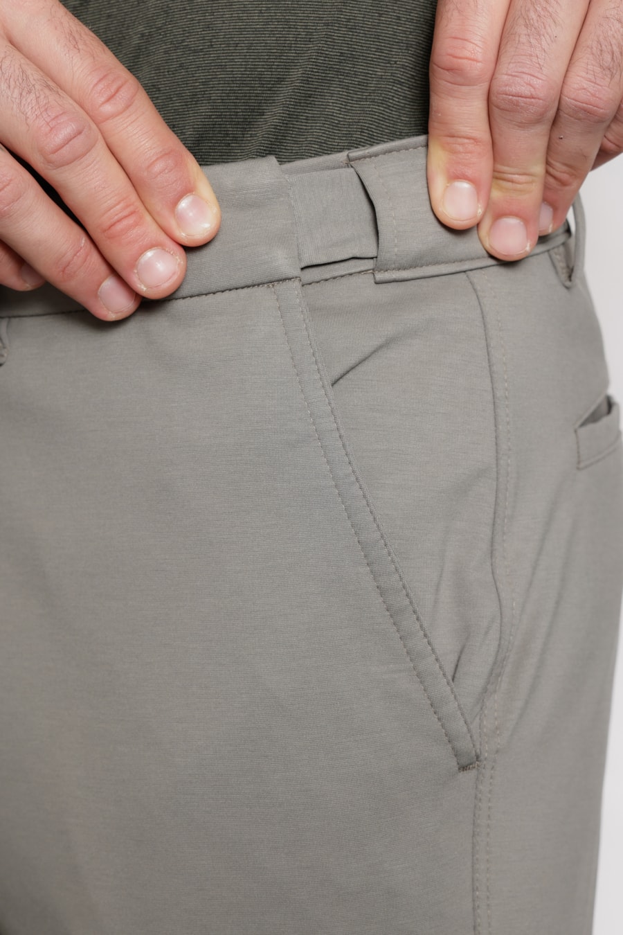 Calça Chino de Malha Moovex Verde Oliva — foto 3 de 6