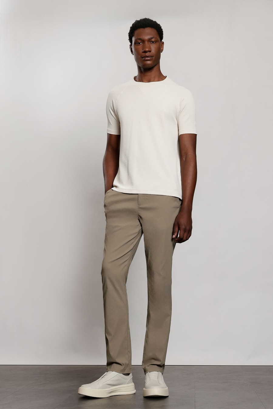 Calça Chino Elastic Fendi — foto 2 de 6