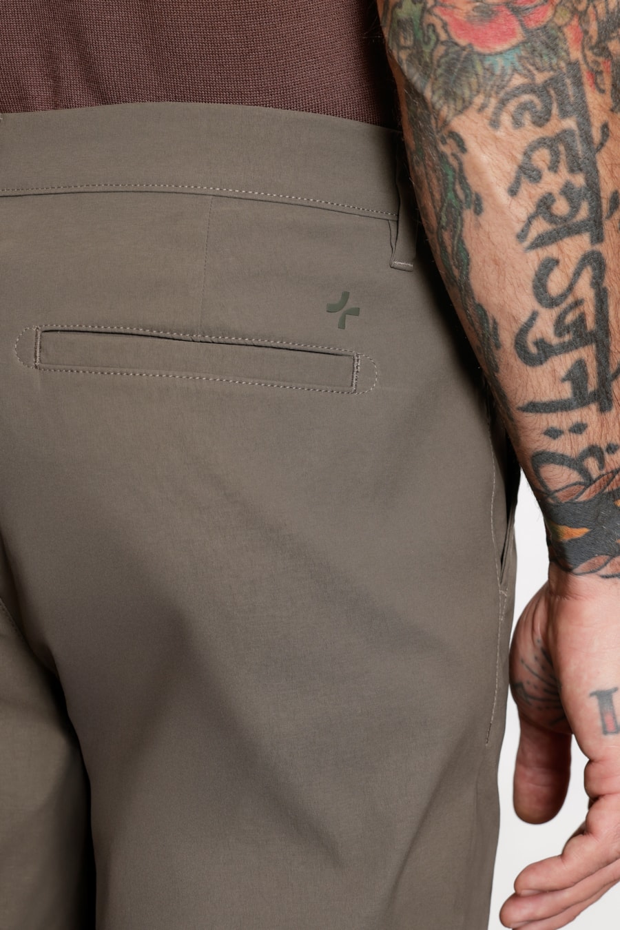 Calça Chino Elastic Fume — foto 4 de 6
