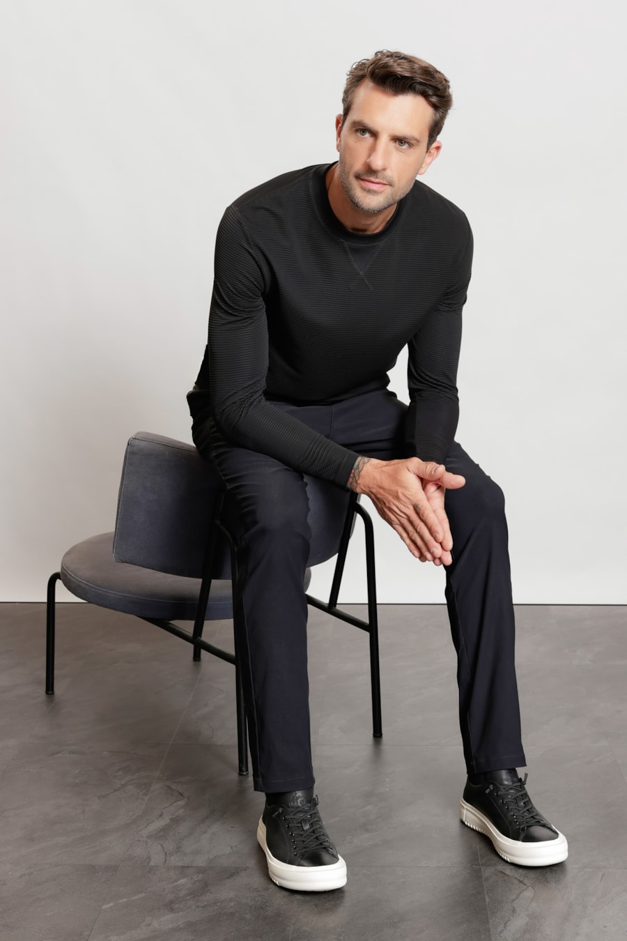 Calça Chino Elastic Preto — foto 2 de 6