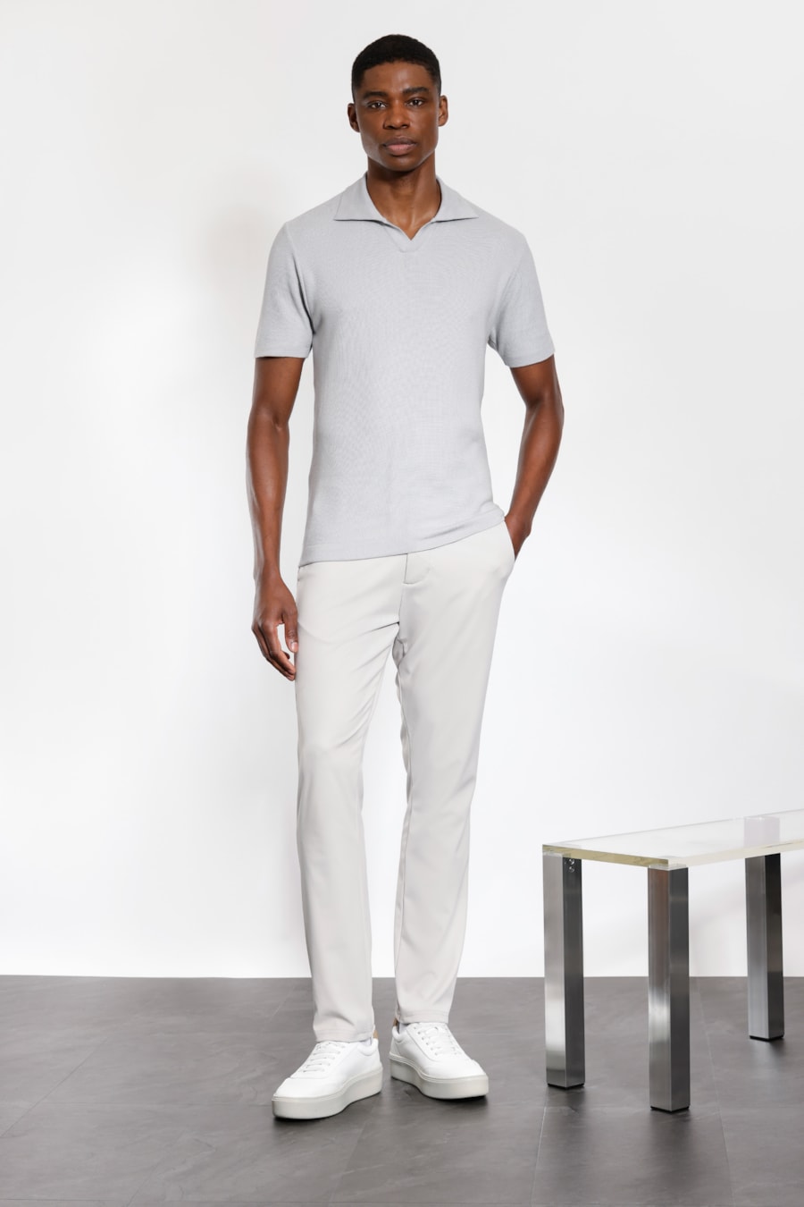 Calça Chino Liquid Repeler Antiodor Off White — foto 2 de 6