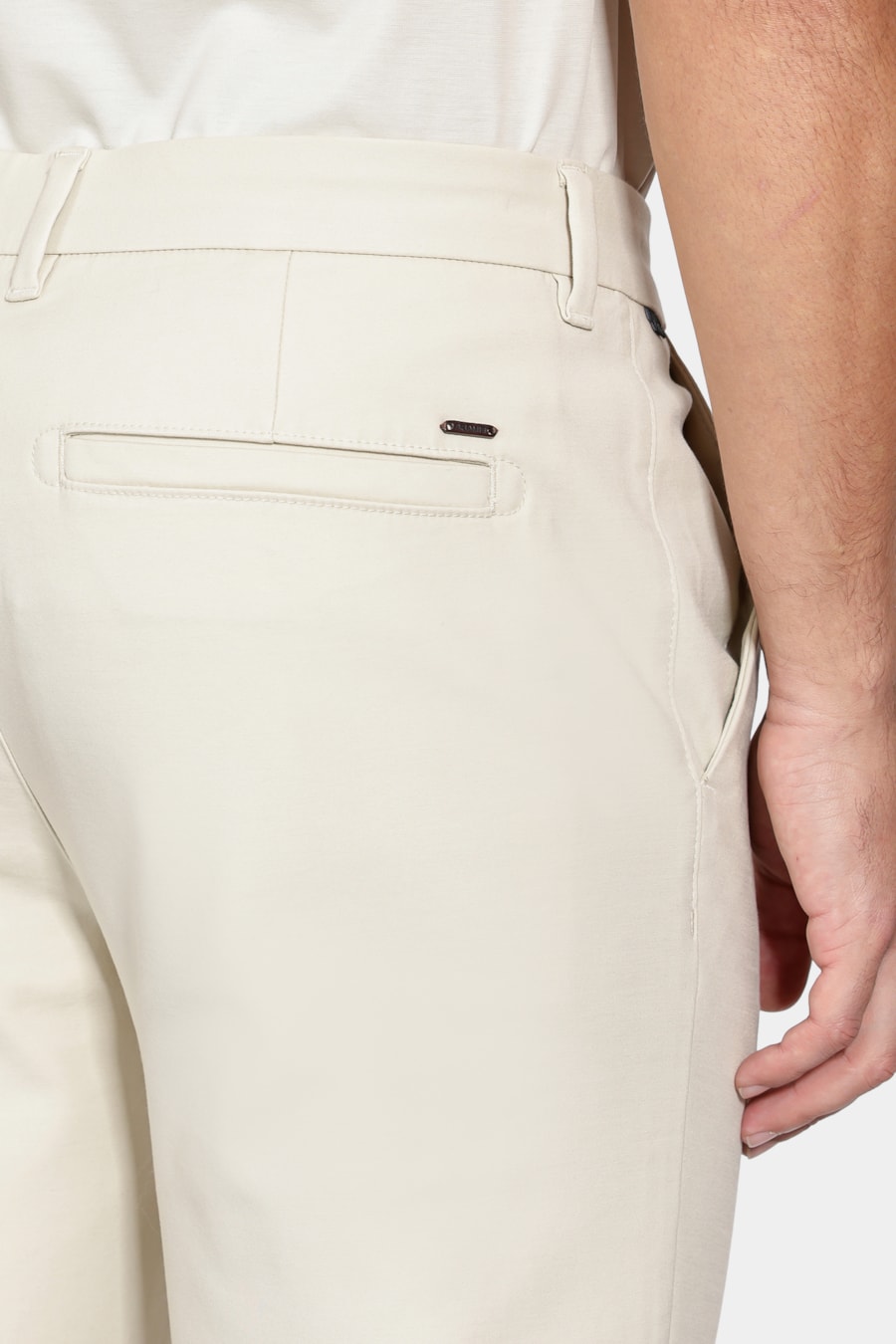 Calça Chino New Slim Twill Classic Areia — foto 8 de 11