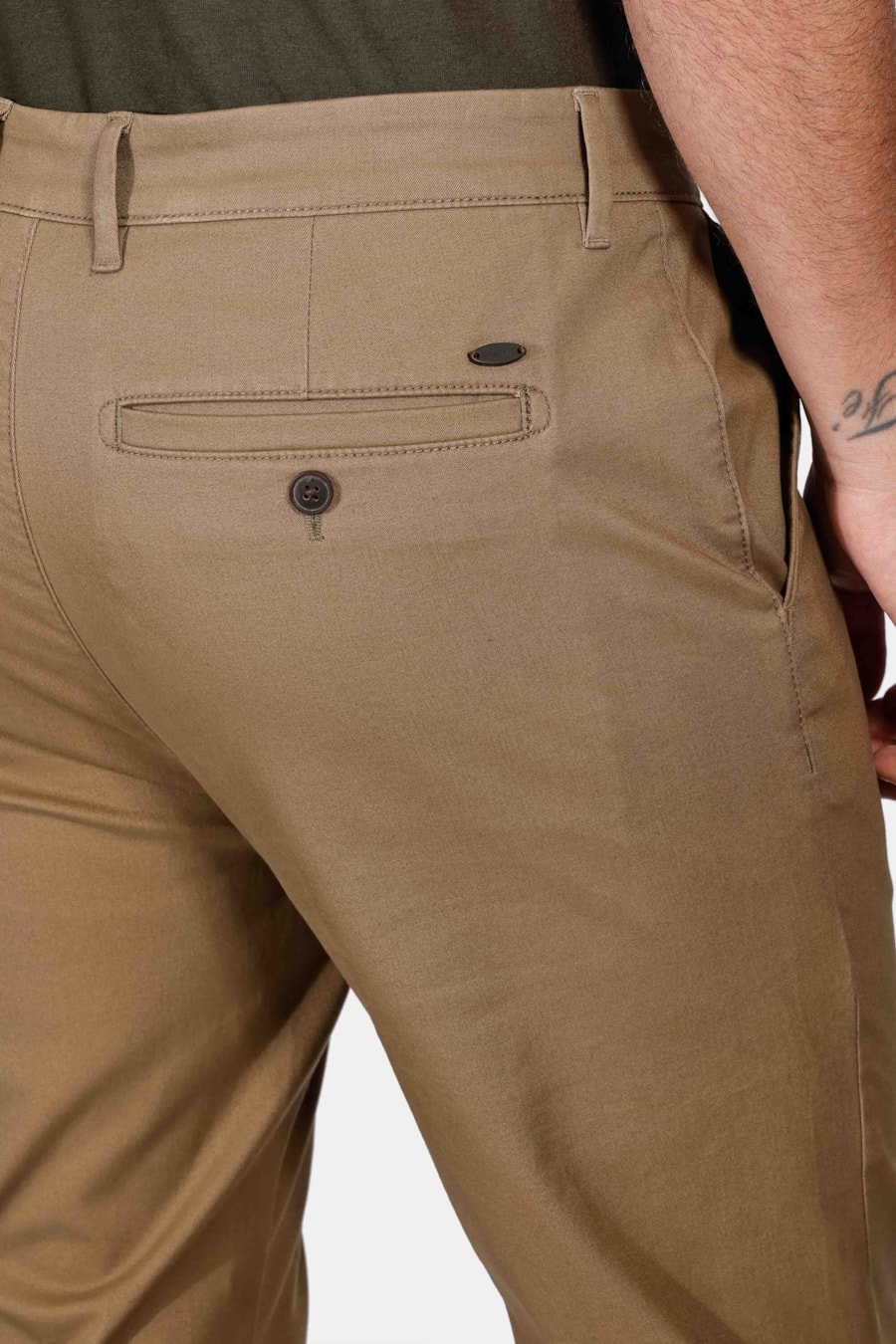 Calça Chino Sarja Cáqui — foto 4 de 5