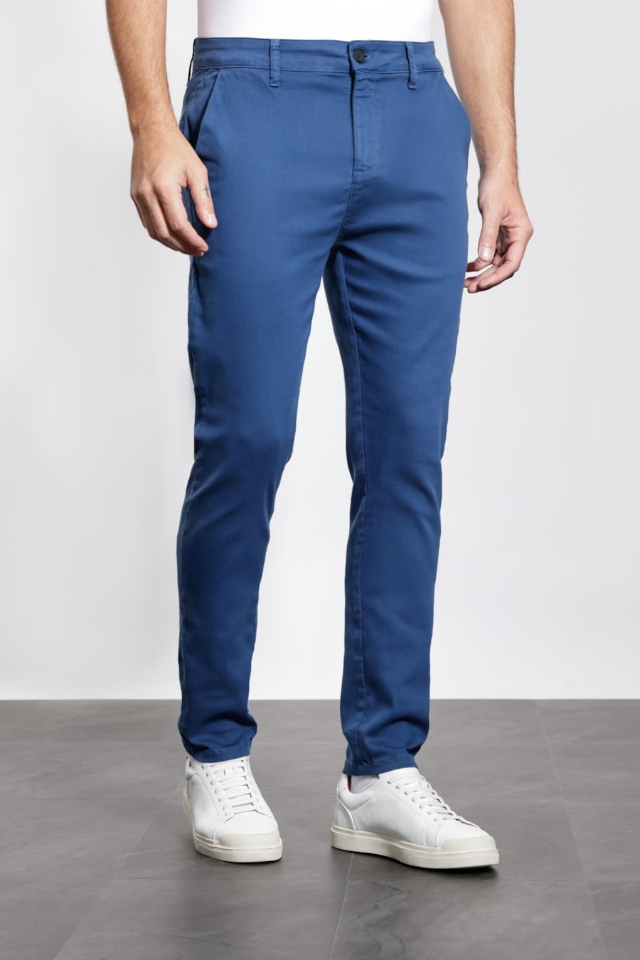 Calça Chino Skinny Antiodor Azul Indigo — foto 1 de 6