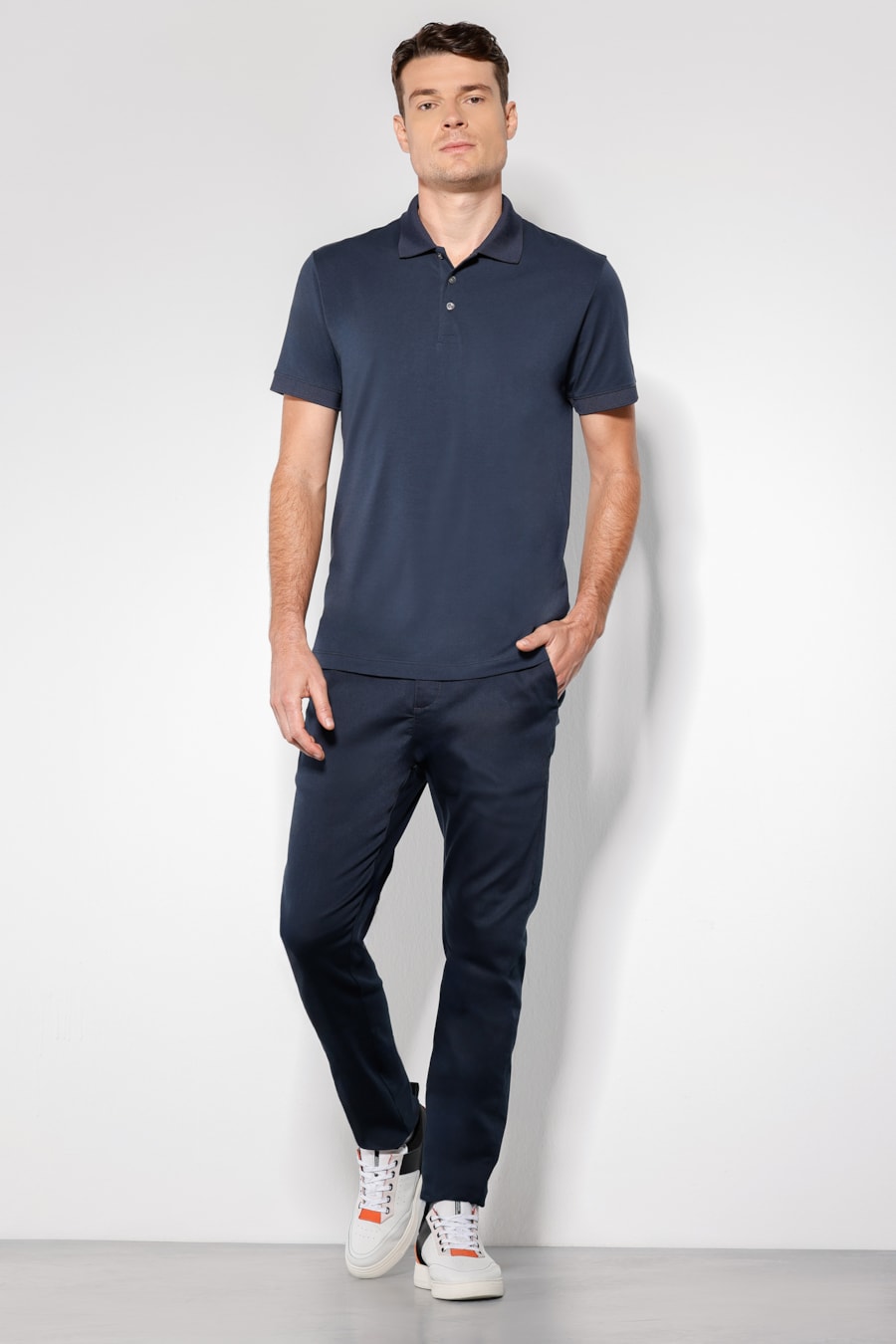 Calça Chino Skinny Antiodor Marinho — foto 2 de 6