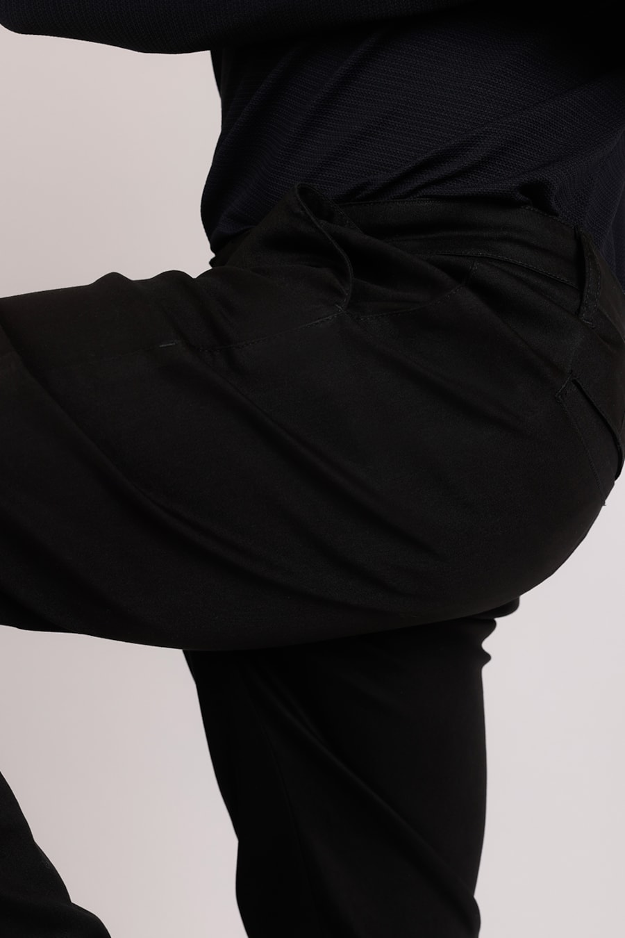 Calça Chino Skinny Antiodor Preto — foto 4 de 6