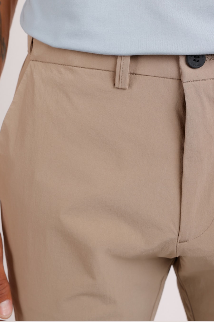 Calça Chino Skinny Moovex Stretch Cáqui — foto 2 de 5