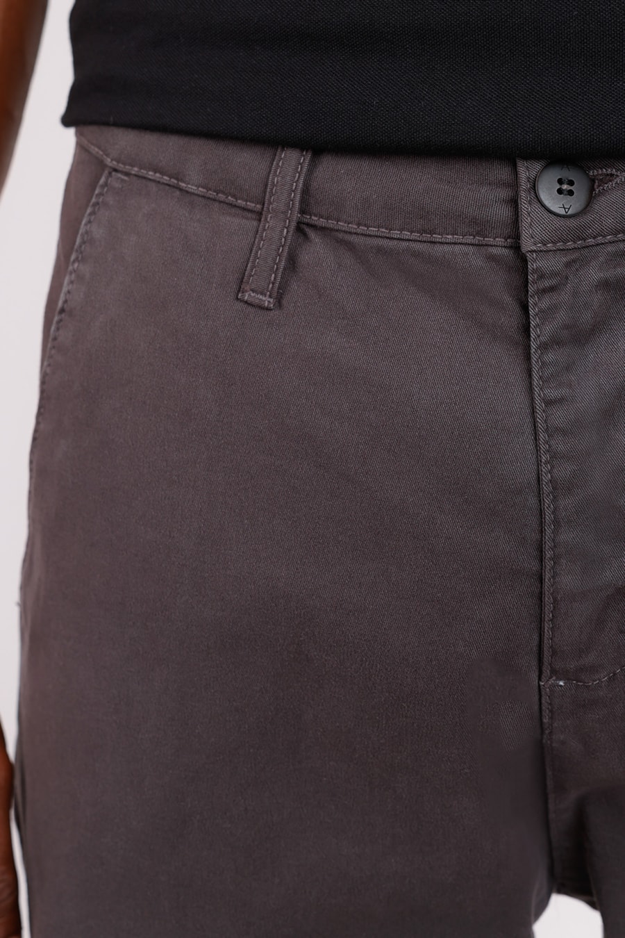 Calça Chino Skinny Sarjada Café — foto 2 de 3