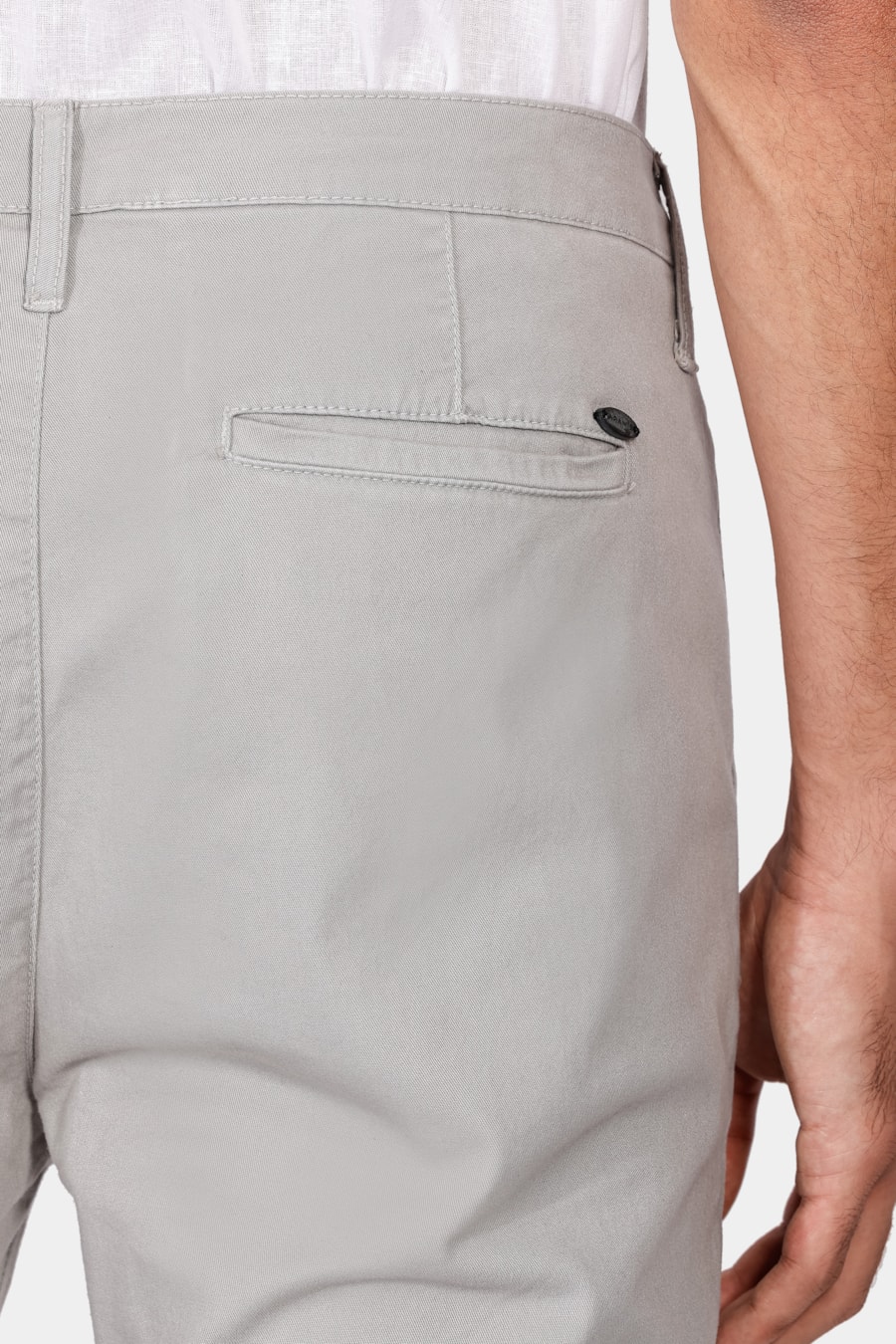 Calça Chino Skinny Sarjada Cinza — foto 4 de 5