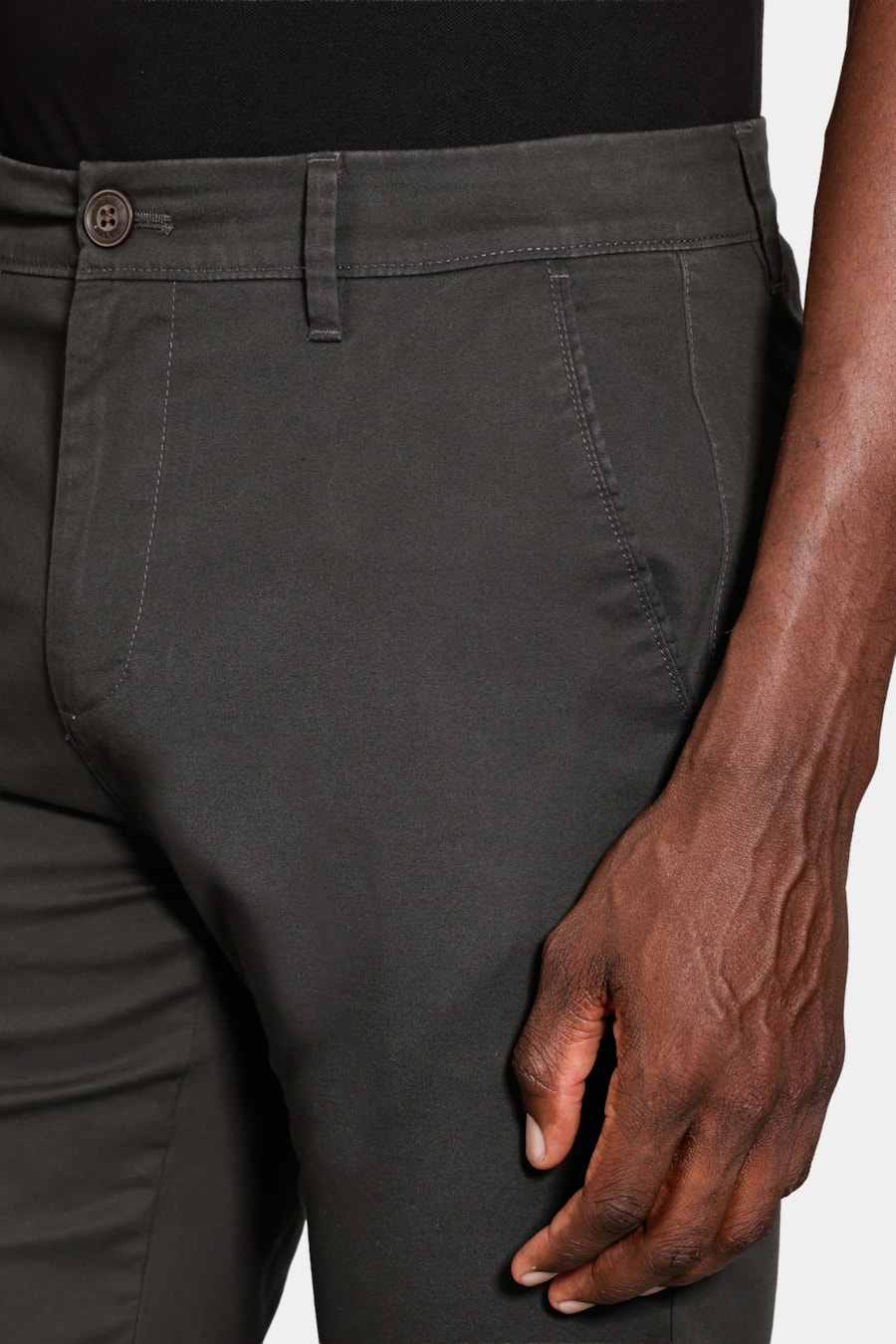 Calça Chino Slim Básica Premium Chumbo — foto 3 de 6