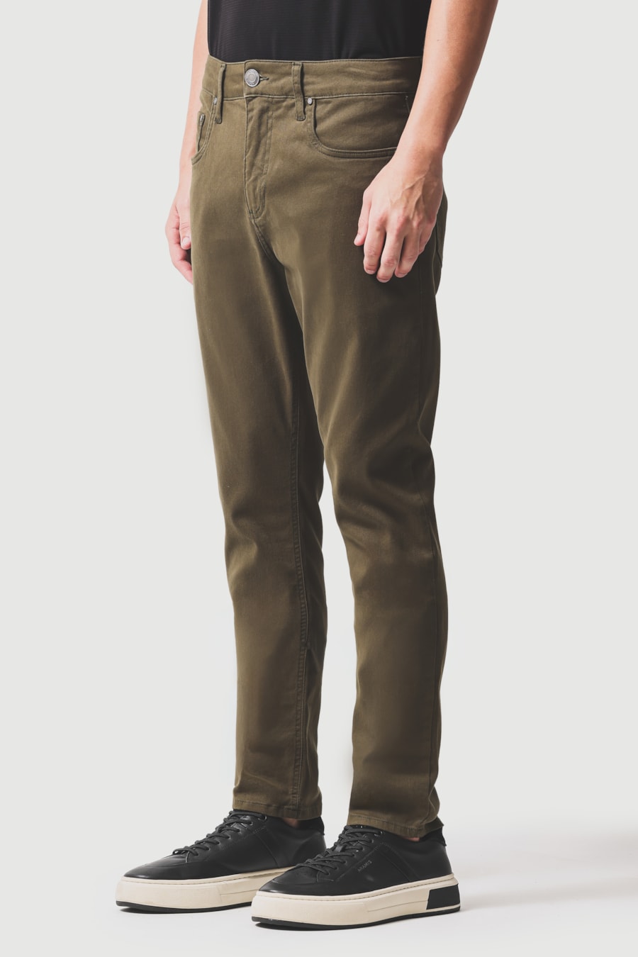 Calça Chino Slim Color Liquid Repeller Agave 118 — foto 1 de 5
