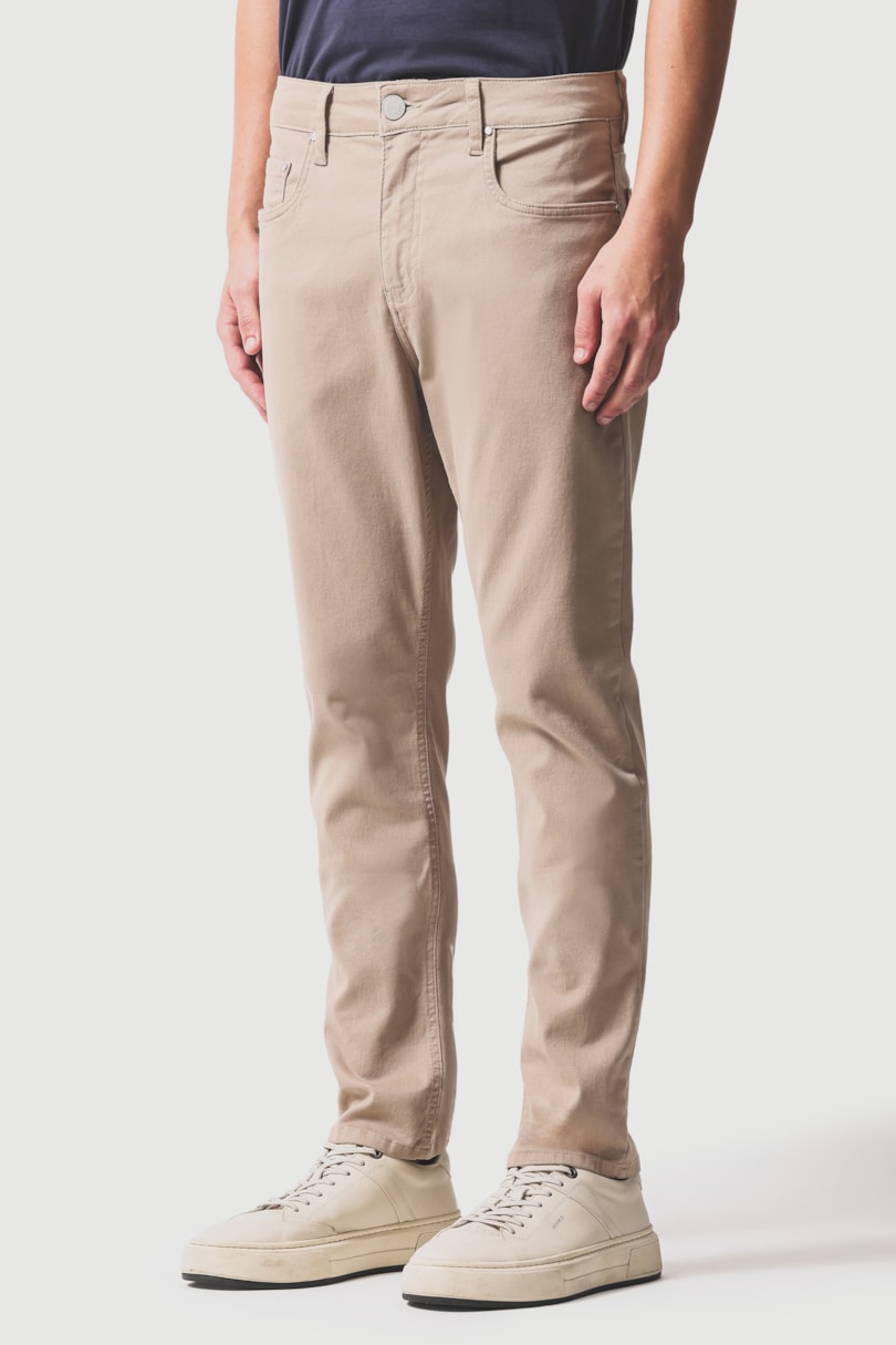 Calça Chino Slim Color Liquid Repeller Areia