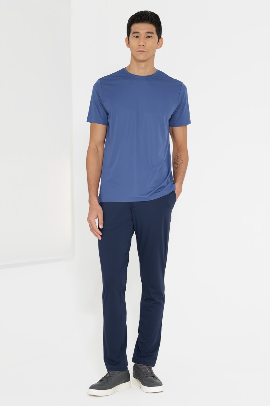 Calça Chino Tech Stretch Missão Impossível Marinho — foto 2 de 6