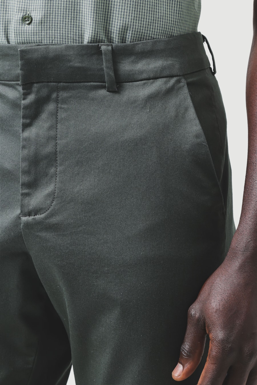 Calça Chino Twill Shine Botanico 118 — foto 3 de 6