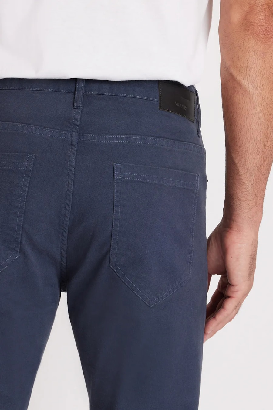 Calça Color 5 Pockets Lisa Marinho — foto 4 de 5