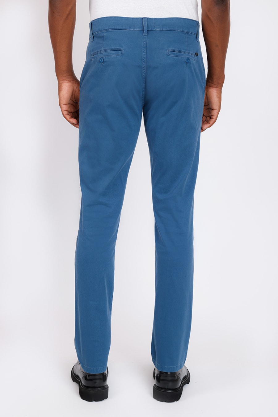 Calça Color Chino Azul Claro — foto 5 de 5