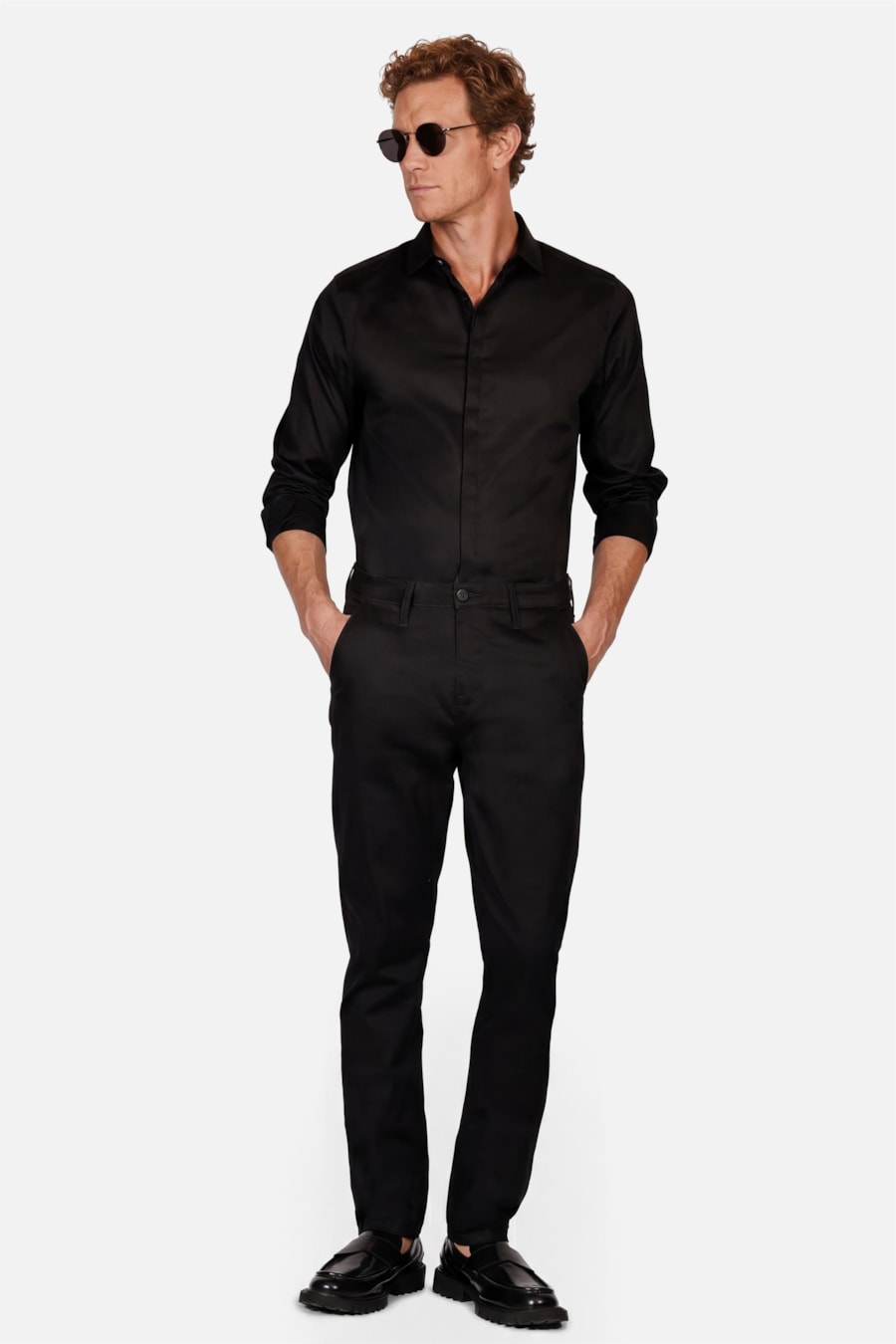 Calça Color Chino Clássica Preto — foto 2 de 6