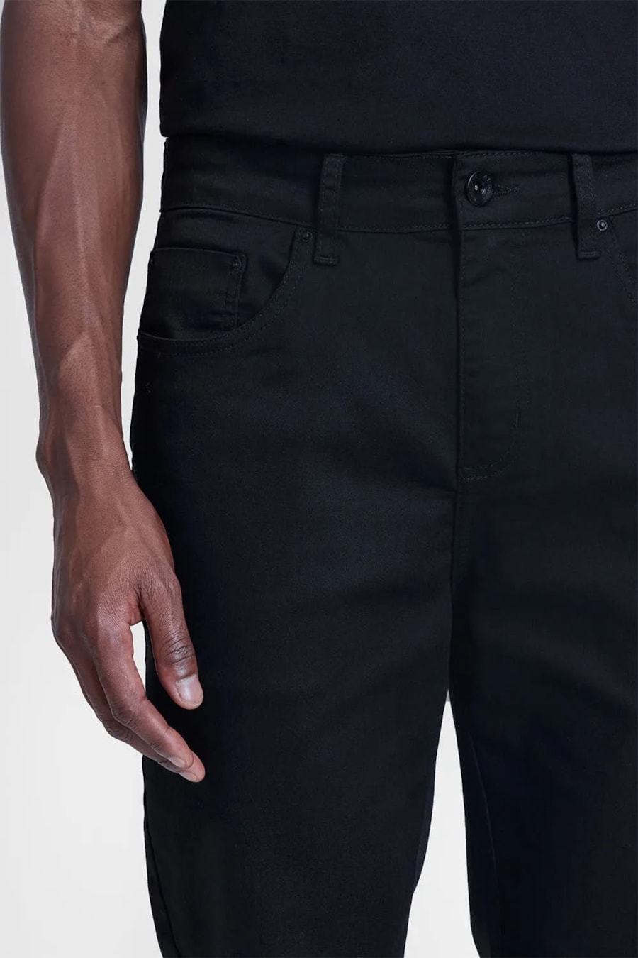 Calça Color Five Pockets Skinny Preto — foto 3 de 5