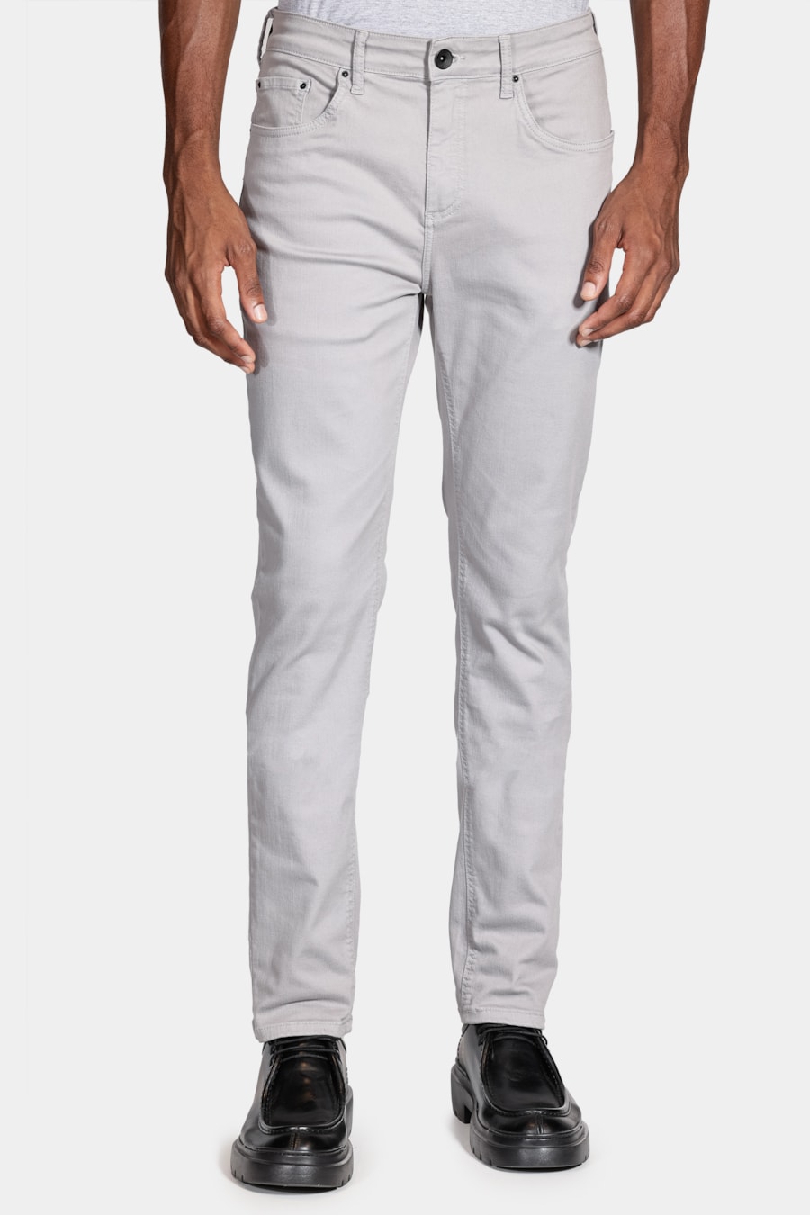 Calça Color Slim Flex And Dry Cinza Prata — foto 1 de 5