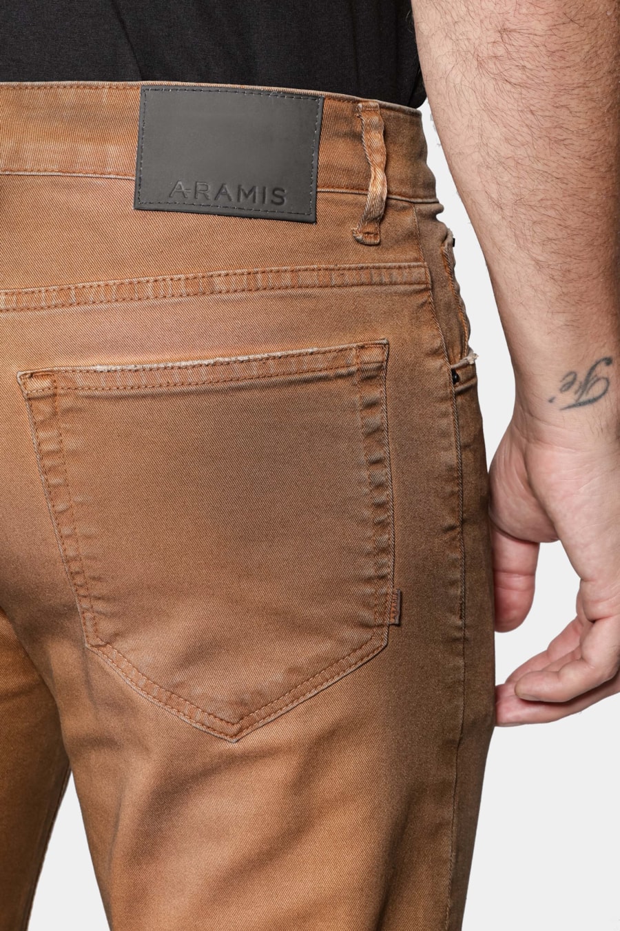 Calça Color Slim Lavada Caramelo — foto 4 de 6