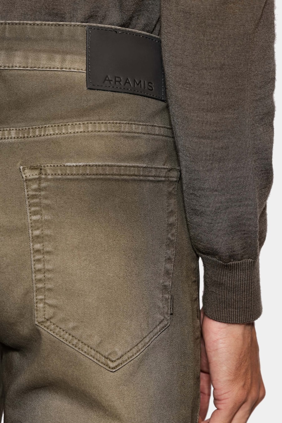 Calça Color Slim Lavada Verde Militar — foto 4 de 7