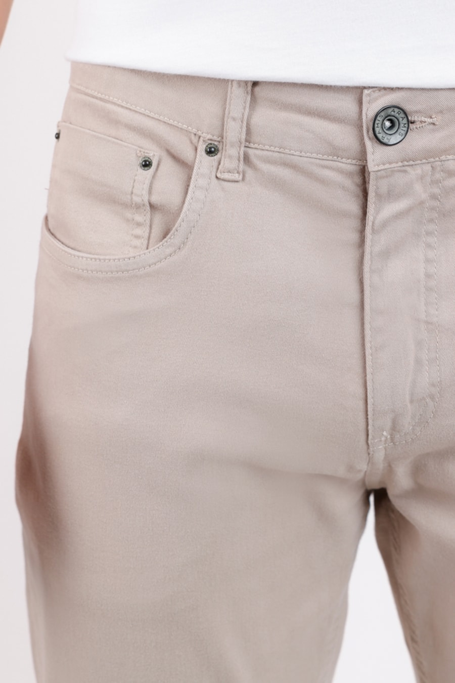 Calça Color Slim Tinturada Básica Cáqui — foto 1 de 3