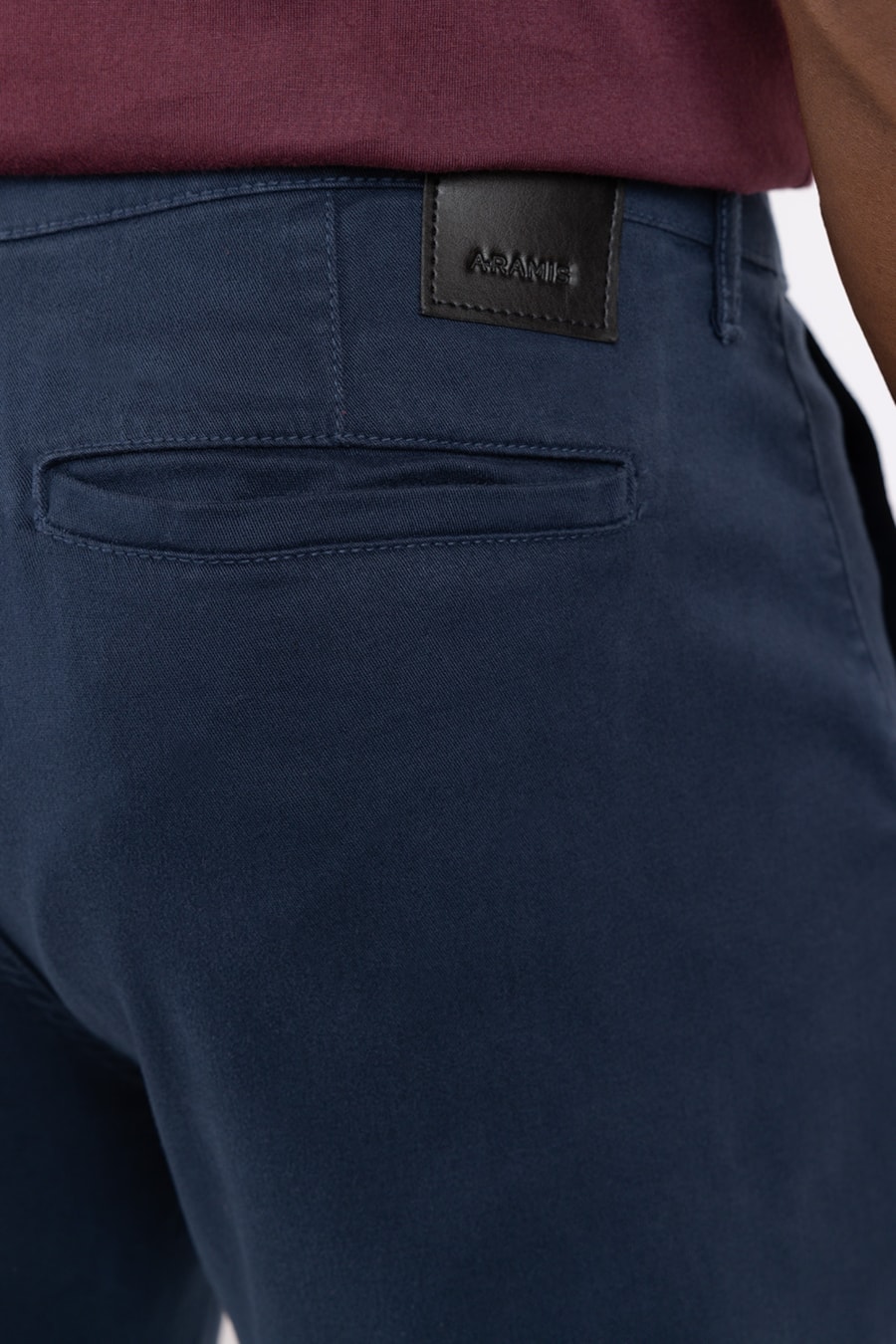 Calça Color Slim Tinturada Básica Marinho — foto 2 de 3