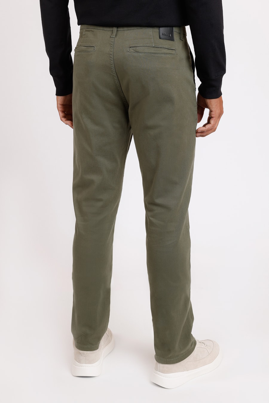 Calça Color Slim Tinturada Básica Verde Militar — foto 3 de 3
