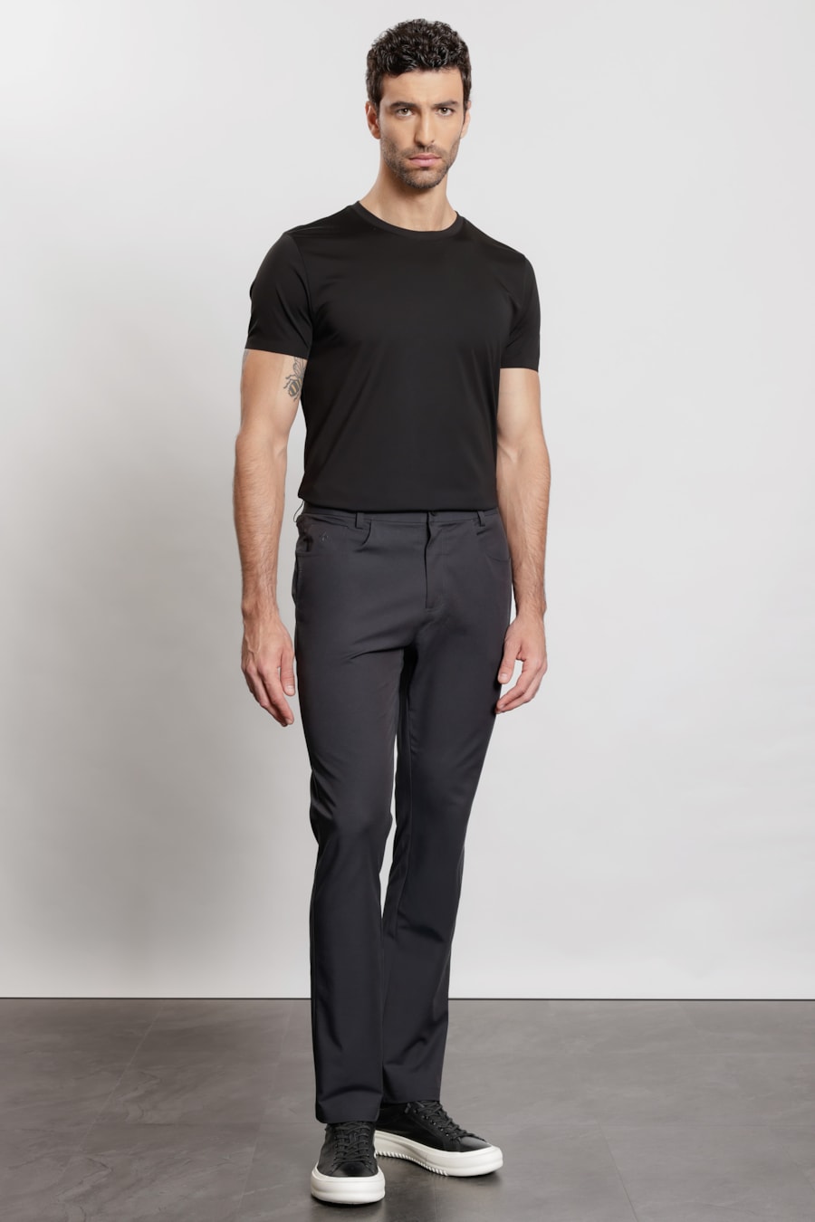 Calça Five Pockets Bonded Preto — foto 2 de 6