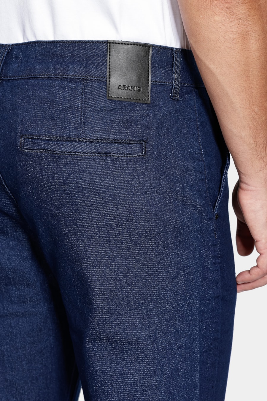 Calça Jeans Chino Slim Raw Azul Escuro — foto 4 de 6