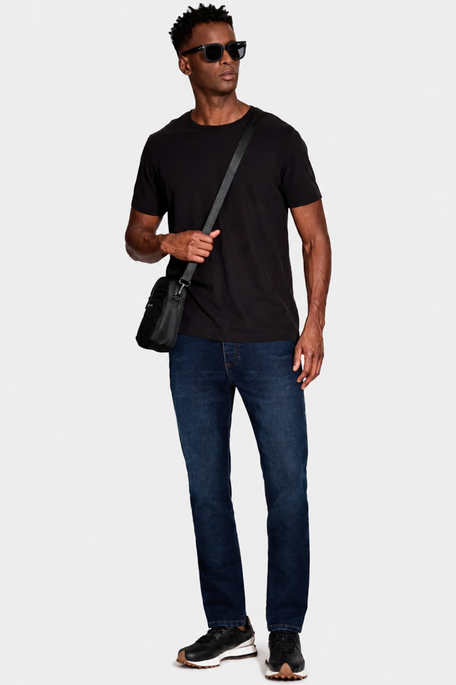 Calça Jeans Jogger Slim Moletom Azul Escuro — foto 2 de 7