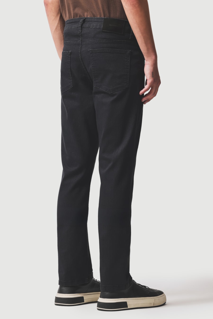 Calça Jeans Regular Amaciada Black Preto — foto 5 de 6