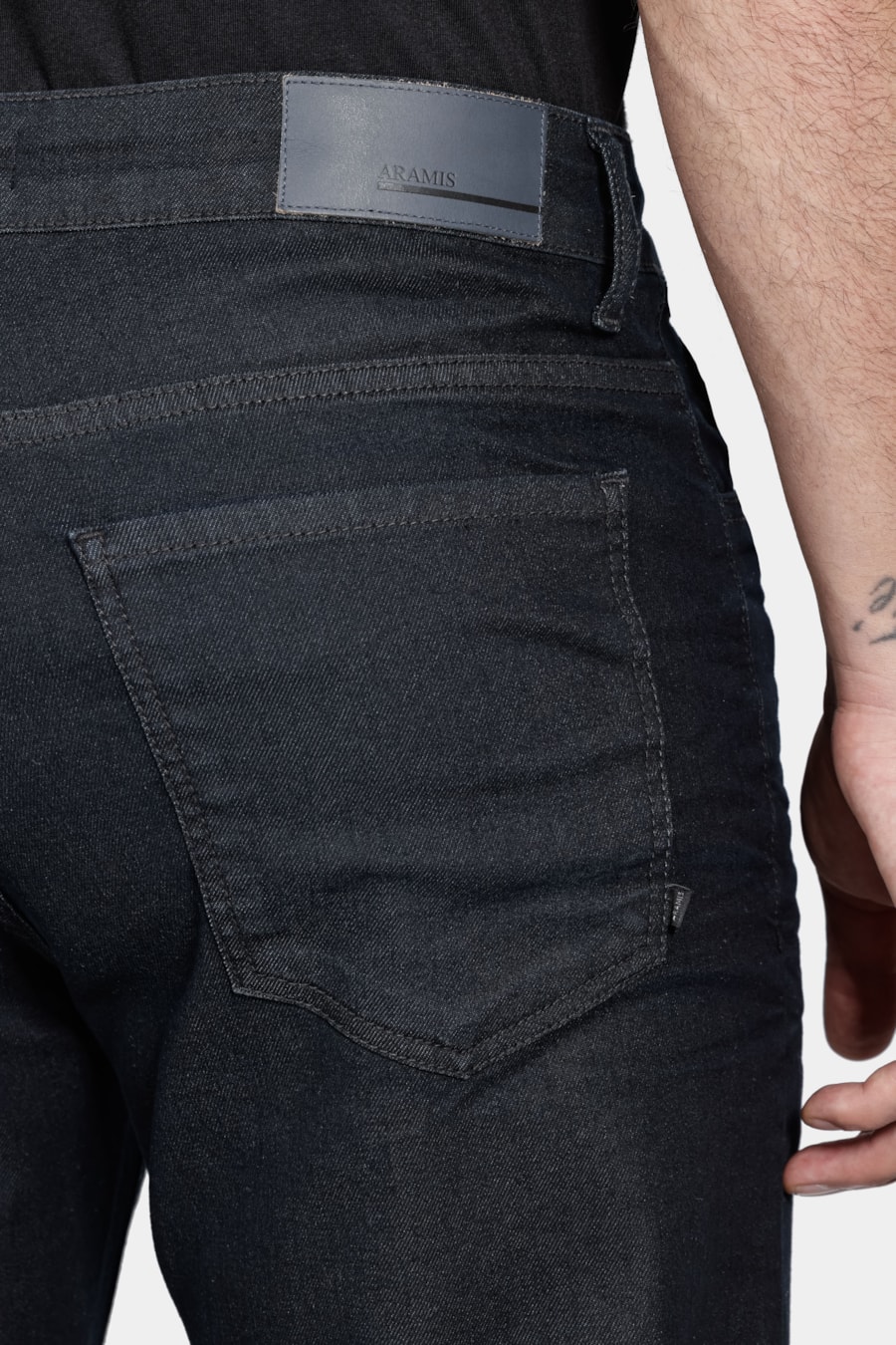Calça Jeans Regular Azul Escuro — foto 4 de 6