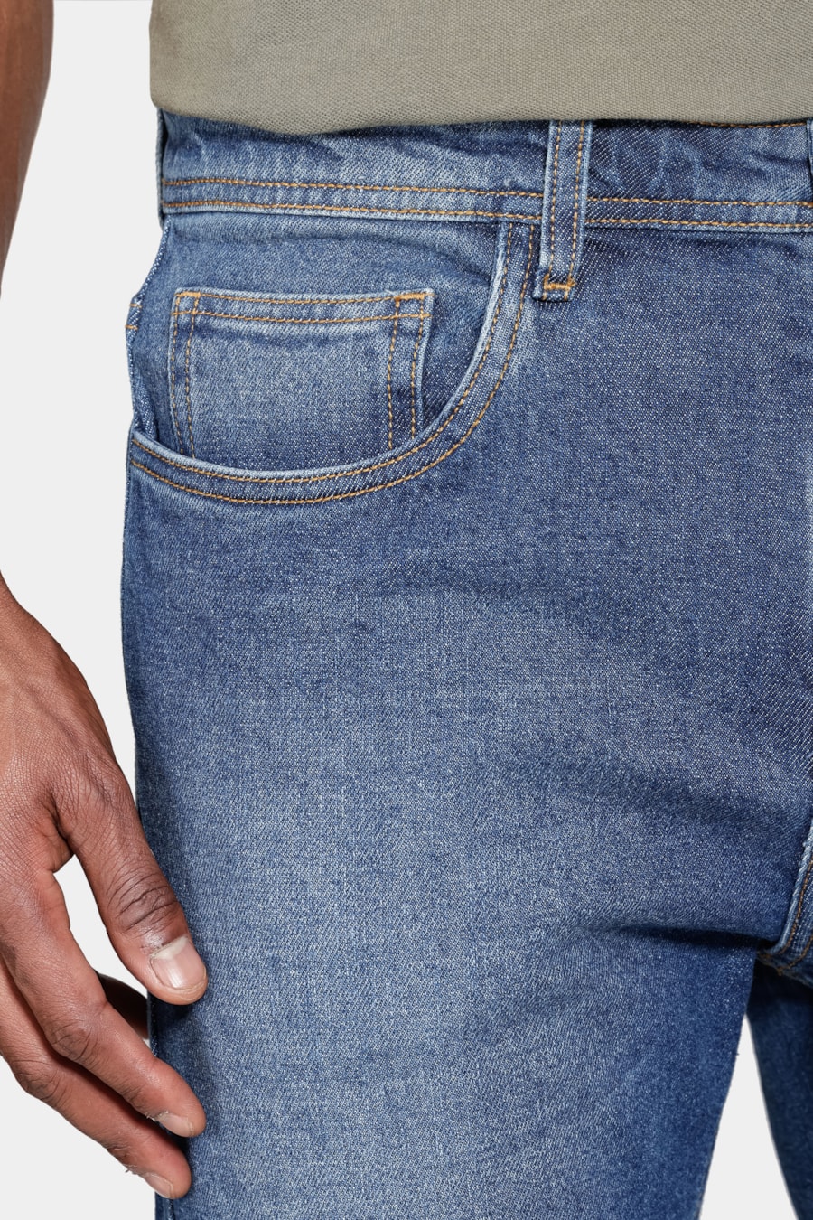 Calça Jeans Regular Azul Escuro — foto 3 de 5