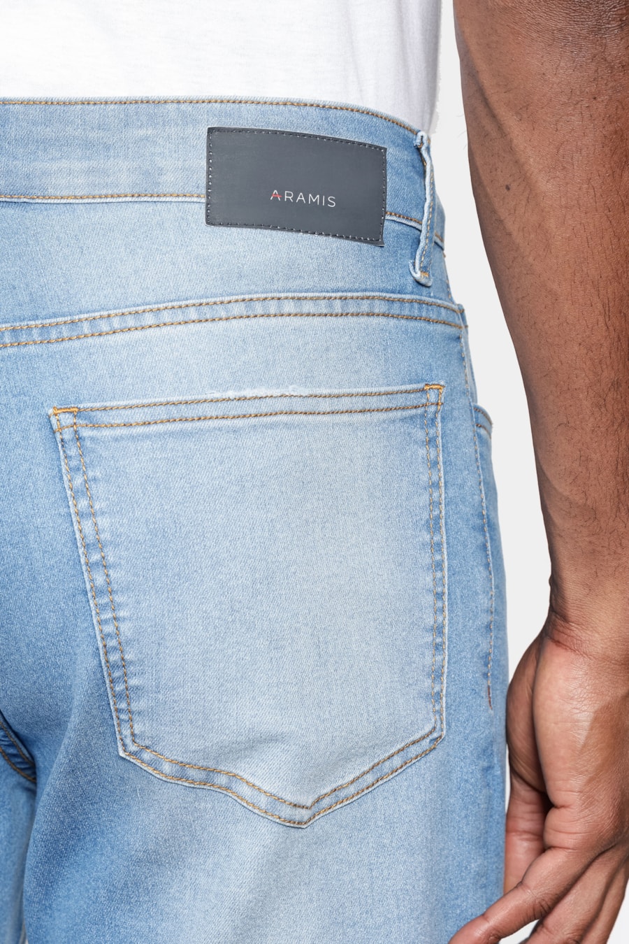 Calça Jeans Regular Azul Medio — foto 4 de 5