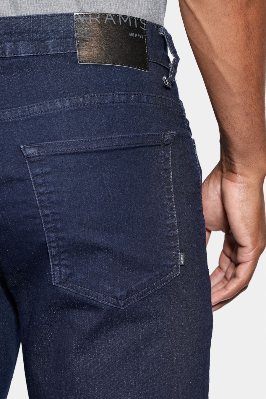 Calça Jeans Regular Escura Azul Escuro — foto 4 de 6